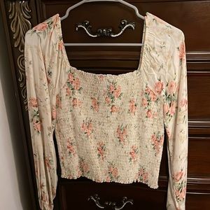 American Eagle long sleeve floral blouse